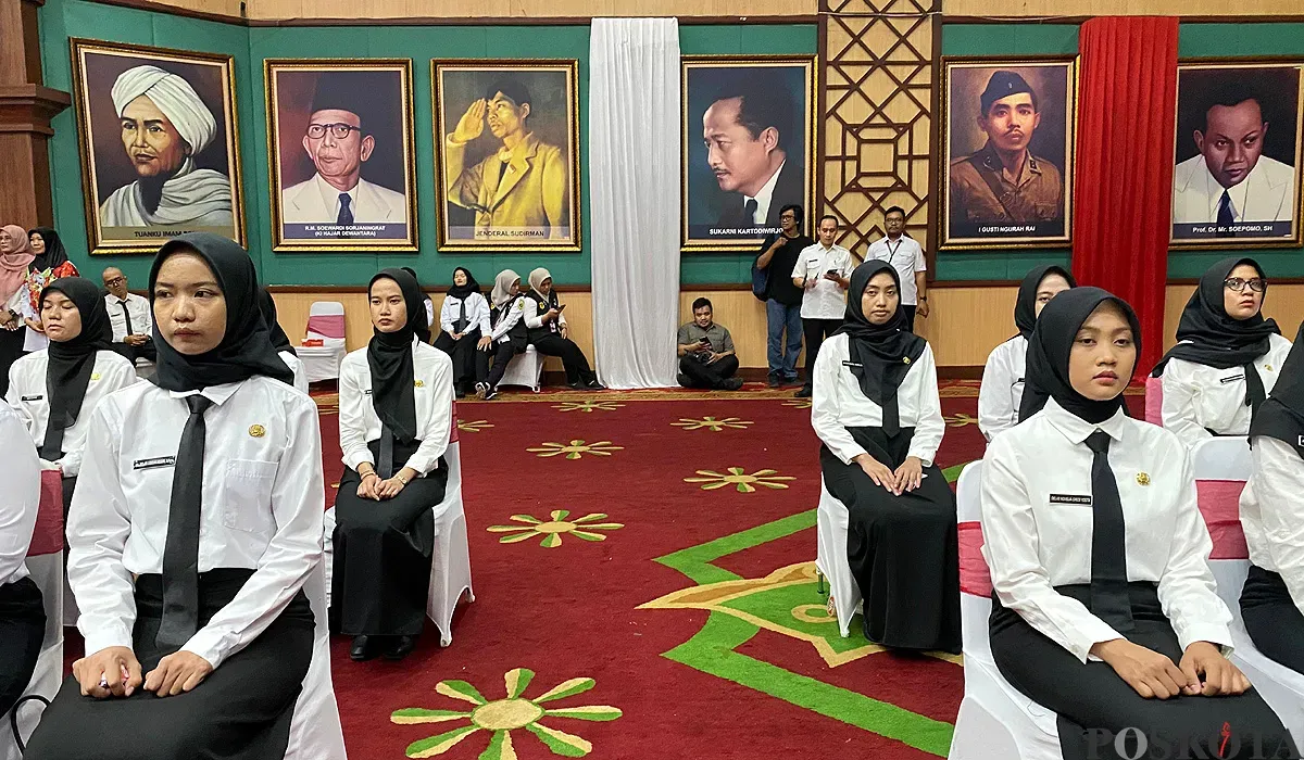 Sejumlah CPNS Kabupaten Bogor mengikuti pembukaan pelatihan dasar (latsar) tahun 2025 di Gedung Tegar Beriman, Cibinong, Rabu 9 Juli 2025. (Sumber: POSKOTA | Foto: Sekar Putri Andini)