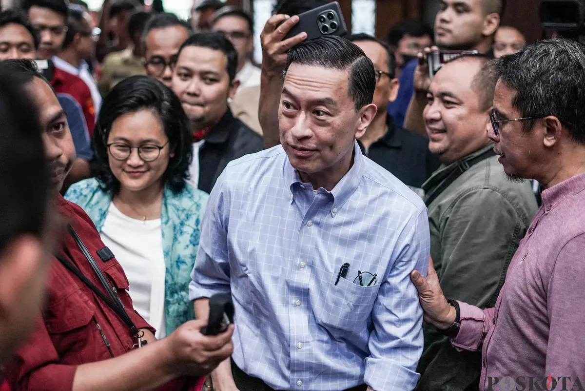 Terdakwa kasus dugaan korupsi impor gula, Thomas Trikasih Lembong atau Tom Lembong mengikuti sidang pembacaan pledoi di Pengadilan Tipikor, Jakarta, Rabu, 9 Juli 2025. (Sumber: Poskota/Bilal Nugraha Ginanjar)
