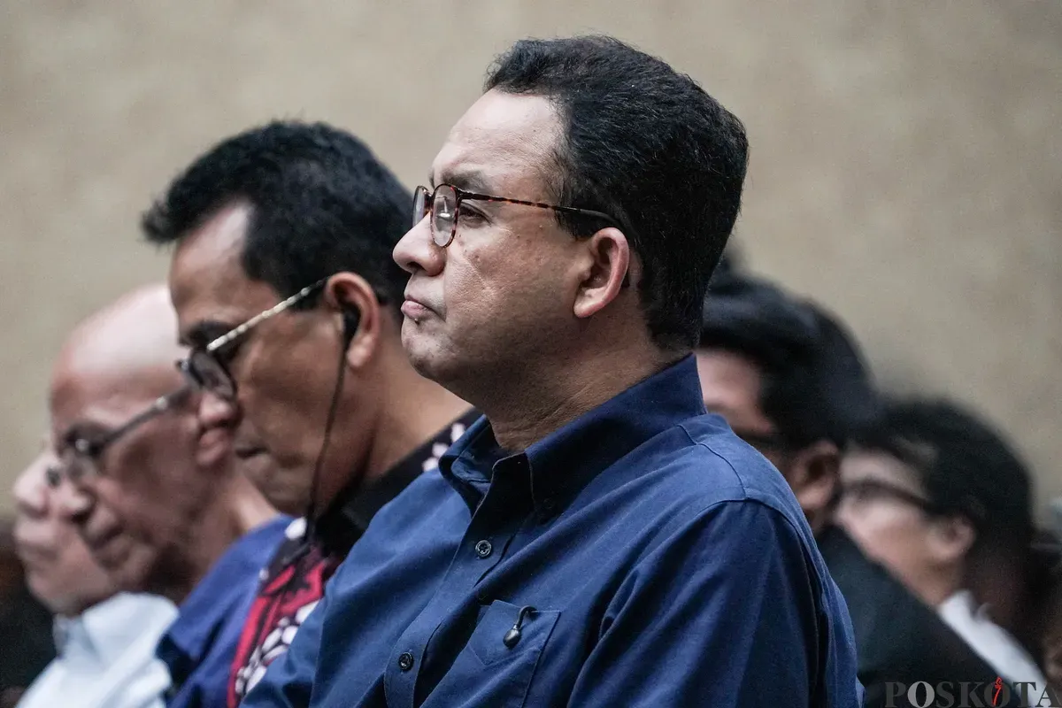 Politikus Anies Baswedan menghadiri sidang pembacaan pledoi Tom Lembong di Pengadilan Tipikor, Jakarta, Rabu, 9 Juli 2025. (Sumber: Poskota/Bilal Nugraha Ginanjar)