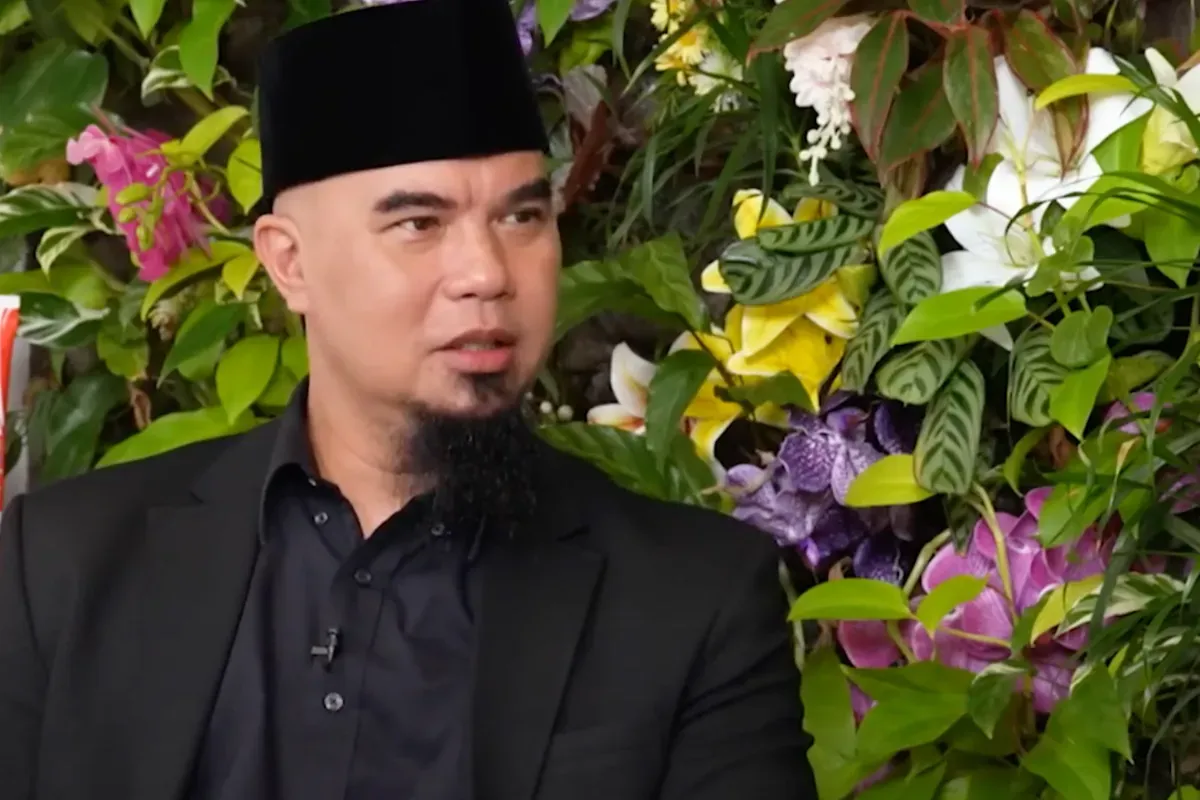 Potret Ahmad Dhani dalam sesi wawancara dengan Denny Sumargo. (Sumber: YouTube/Denny Sumargo)