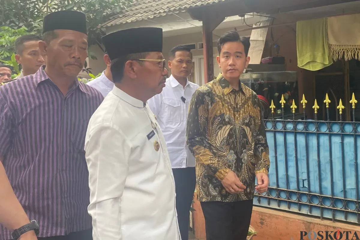 Wakil Presiden (Wapres) RI, Gibran Rakabuming, blusukan ke kawasan Karang Tengah, Kota Tangerang, Jumat, 11 Juli 2025. (Sumber: Poskota/Primayanti Juli Kumala Manalu)
