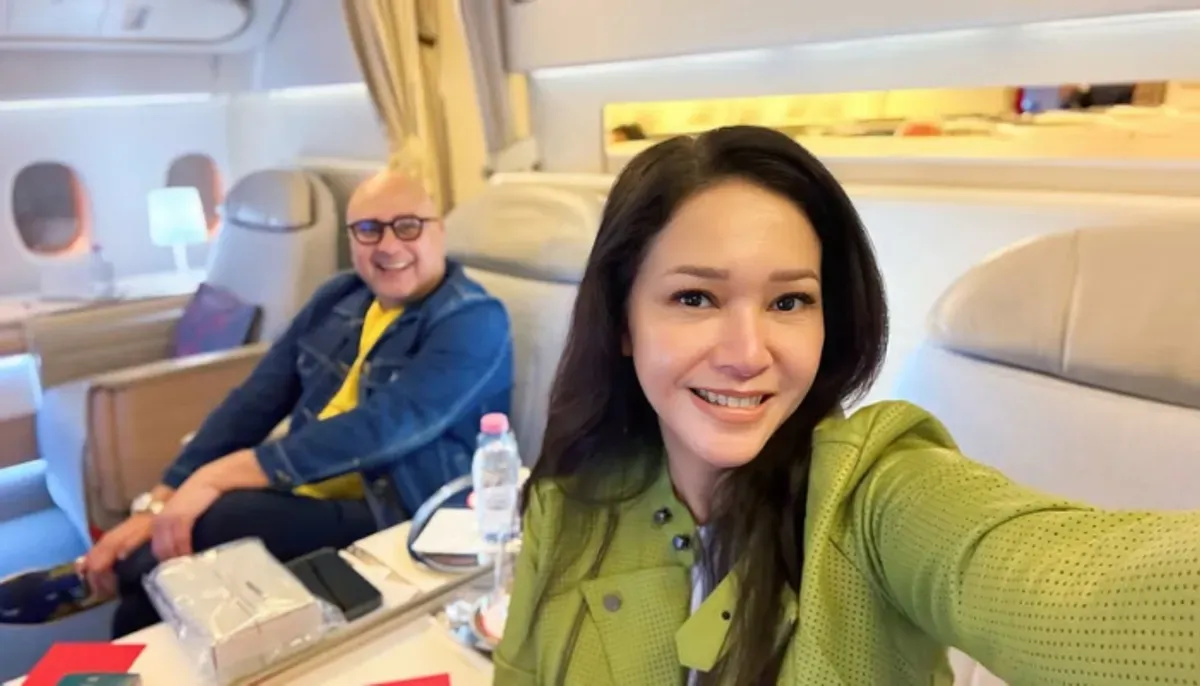 Maia Estianty buka suara soal isu kehamilan yang beredar. Ternyata, ini alasan sebenarnya ia dan Irwan Mussry memilih tak punya anak lagi. Simak penjelasan lengkapnya! (Sumber: Instagram/@maiaestiantyreal)