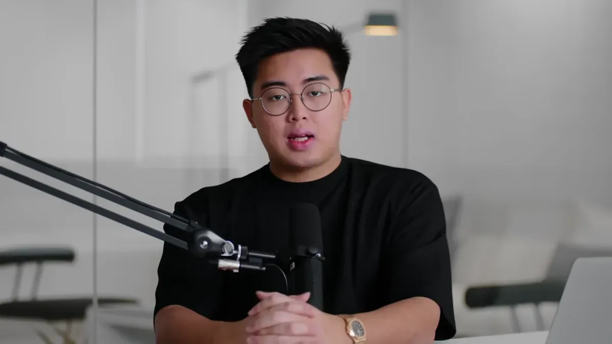 Co-Founder sekaligus Chief Marketing Officer Ternak Uang, Timothy Ronald. (Sumber: YouTube/Timothy Ronald)