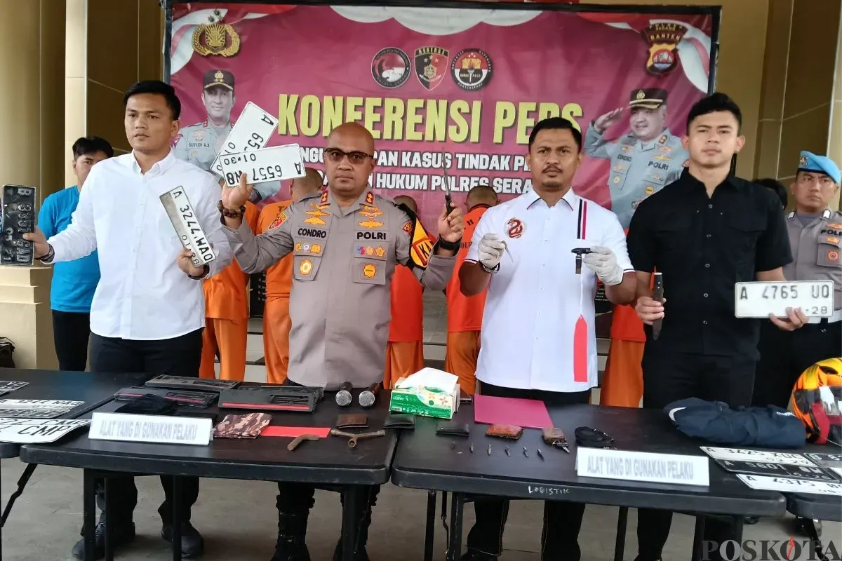 Jumpa pers kasus curanmor di Mapolres Serang, Senin, 14 Juli 2025. (Sumber: Poskota/Rahmat Haryono)