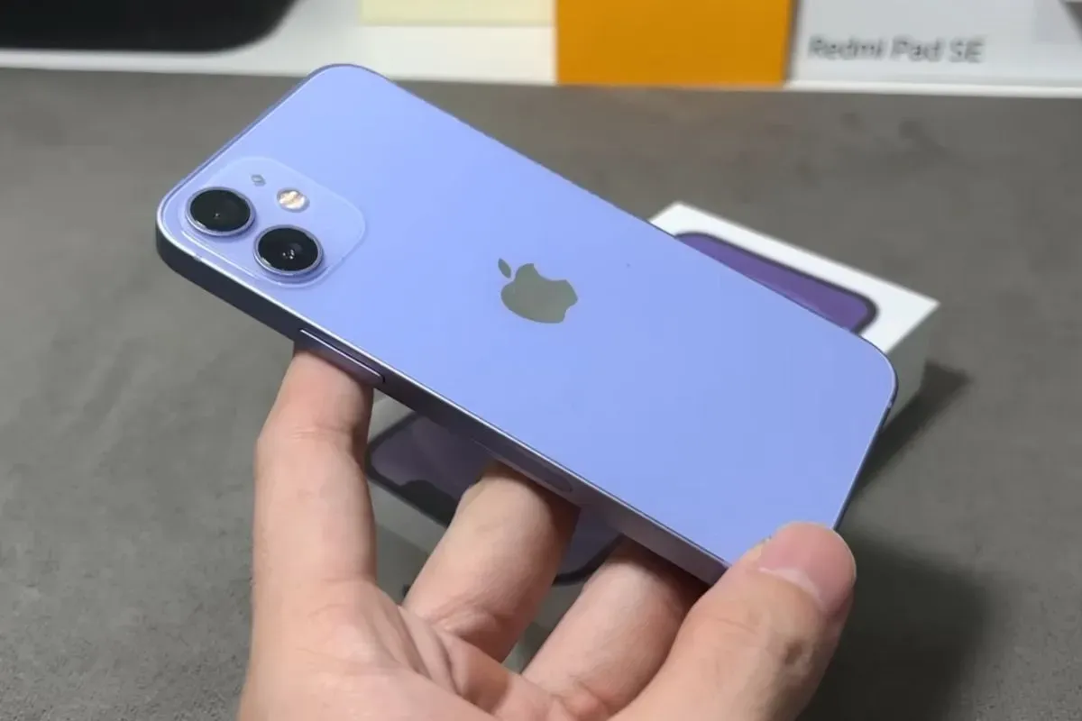 iPhone 12 Mini inter harga cuma Rp3 jutaan, worth it dibeli? (Sumber: tangkapan layar)