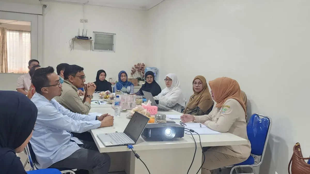 RSUD Cabangbungin, Kabupaten Bekasi, telah melakukan evaluasi mendalam bersama para tenaga ahli lintas disiplin dari organisasi profesi terkait viralnya pasien DBD. (Sumber: Dok. RSUD Cabangbungin)