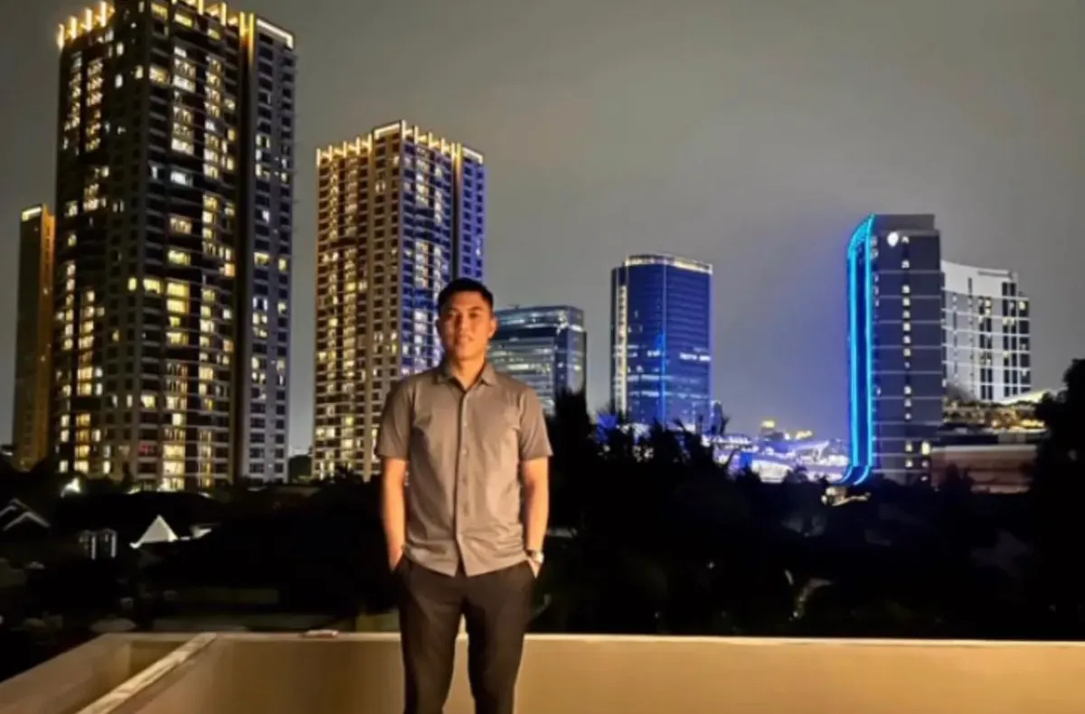 Kompol Arif Purnama Oktora diduga selingkuh dengan selebgram Iris Wullur. (Sumber: Instagram/@arif.oktora2010)
