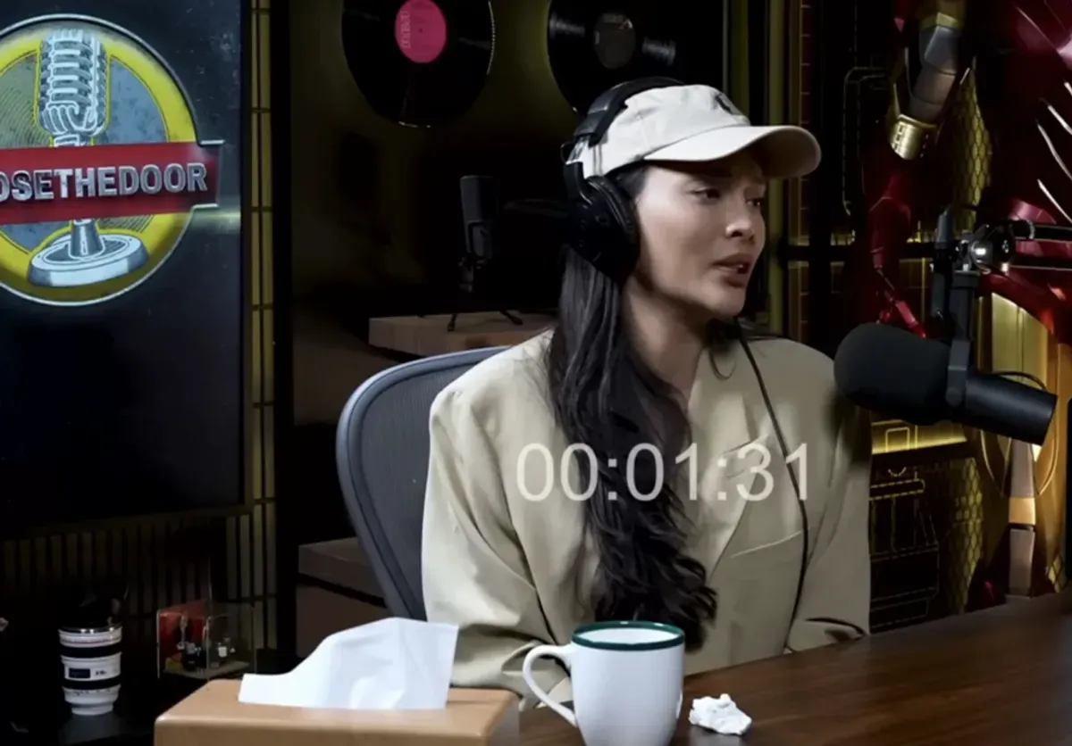 Erika Carlina saat hadir di podcast Close The Door bersama Deddy Corbuzier. (Sumber: Youtube/Podcast Close The Door)