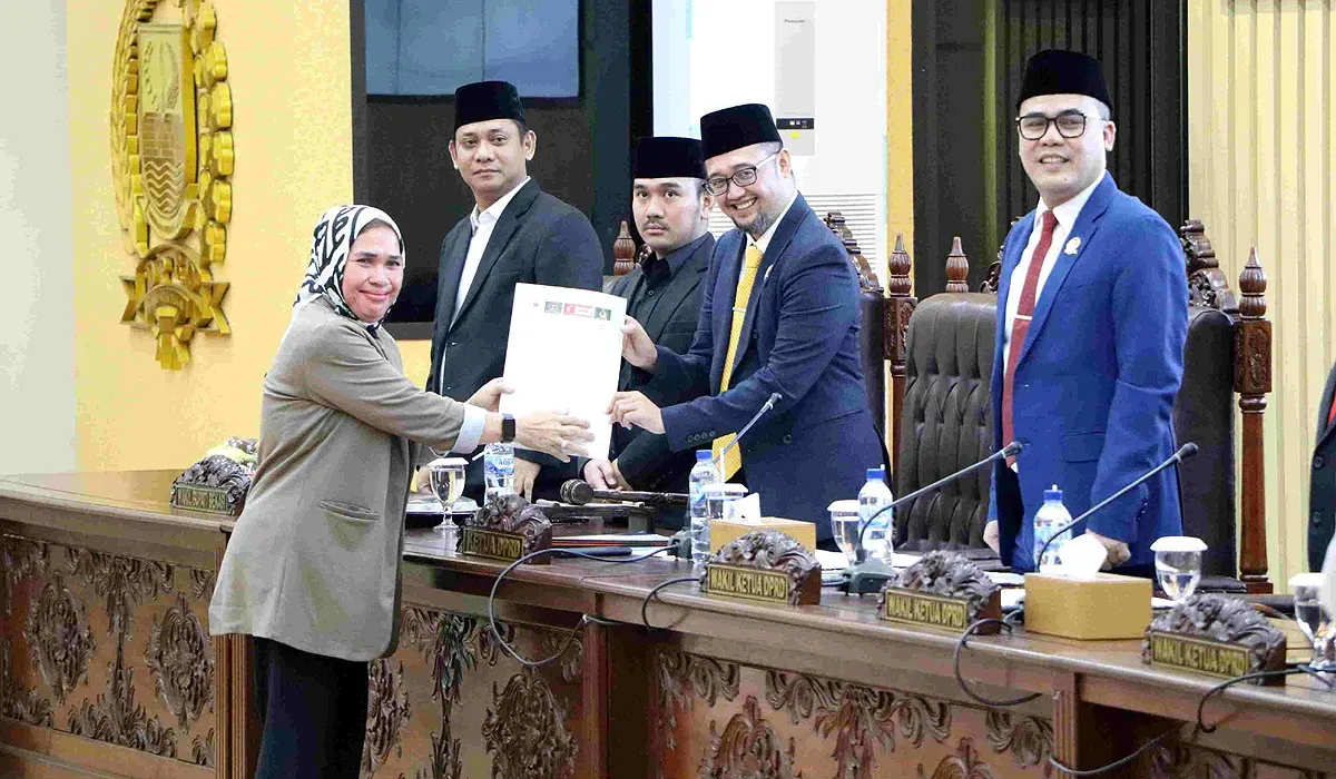 Pemkab dan DPRD Kabupaten Bekasi sepakat menetapkan dua Raperda menjadi Perda. (Sumber: Humas Pemkab Bekasi)