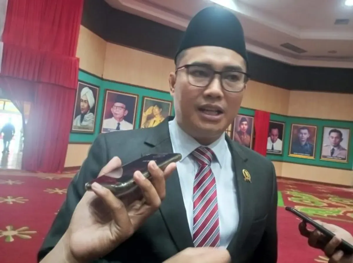 Ketua DPRD Kabupaten Bogor Sastra Winara melakukan kunjungan reses masa sidang III di wilayah Kecamatan Tenjo. (Sumber: Dok. DPRD Kabupaten Bogor)