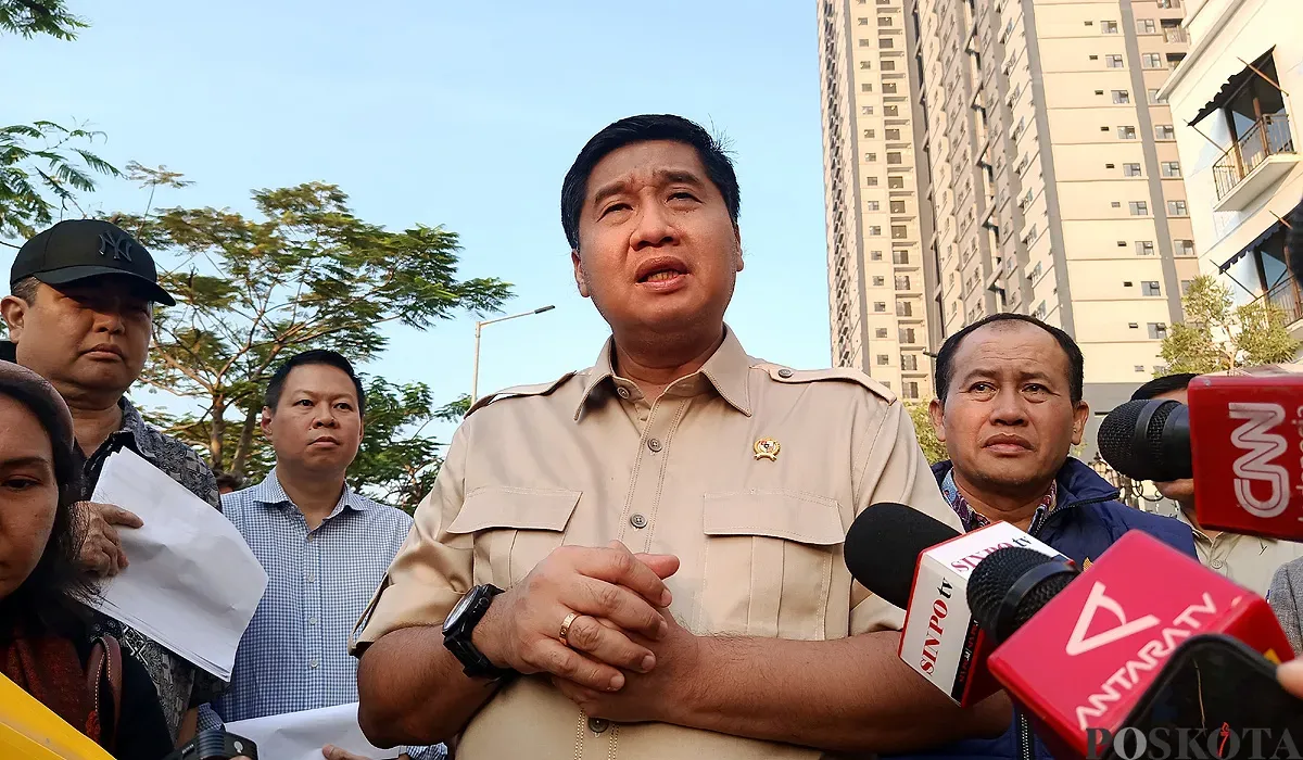 Menteri Perumahan dan Kawasan Permukiman (PKP), Maruarar Sirait, melakukan kunjungan ke Meikarta di Cikarang Selatan, Kabupaten Bekasi, pada Selasa, 22 Juli 2025. (Sumber: POSKOTA | Foto: Nurpini Aulia Tapi Rapika)