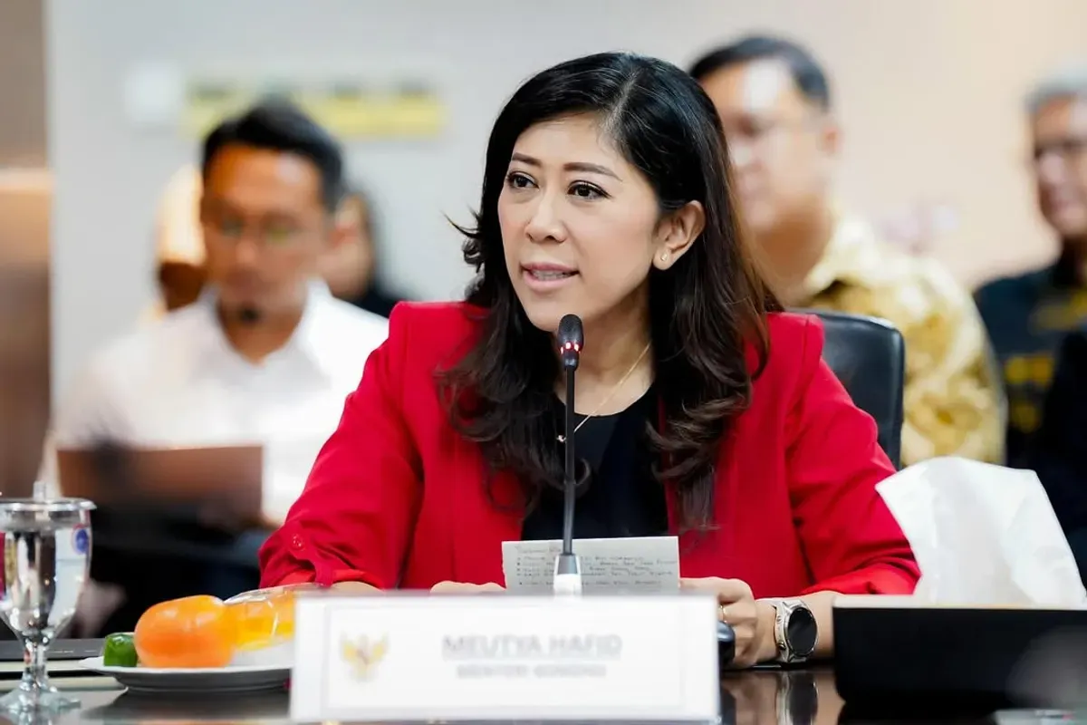 Kesepakatan dagang Indonesia-AS izinkan transfer data pribadi. Bagaimana perlindungannya dan simak penjelasan resmi Menkominfo Meutya Hafid dan dampaknya bagi pengguna. (Sumber: Instagram/@meutya_hafid)