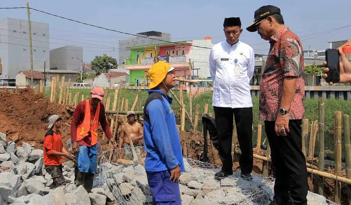Pemkot Tangerang tanam kabel sepanjang 2 kilometer di bawah tanah di Jalan Lio Baru, Kecamatan Batu Ceper, Kota Tangerang. (Sumber: Dok Humas Pemkot Tangerang)