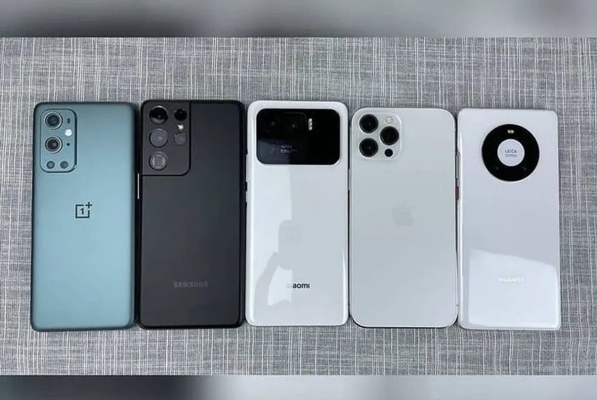 Samsung Galaxy S21 FE, salah satu flagship second terbaik tahun 2025 dengan harga di bawah Rp 3 juta dan performa Snapdragon 888 yang masih sangat mumpuni.