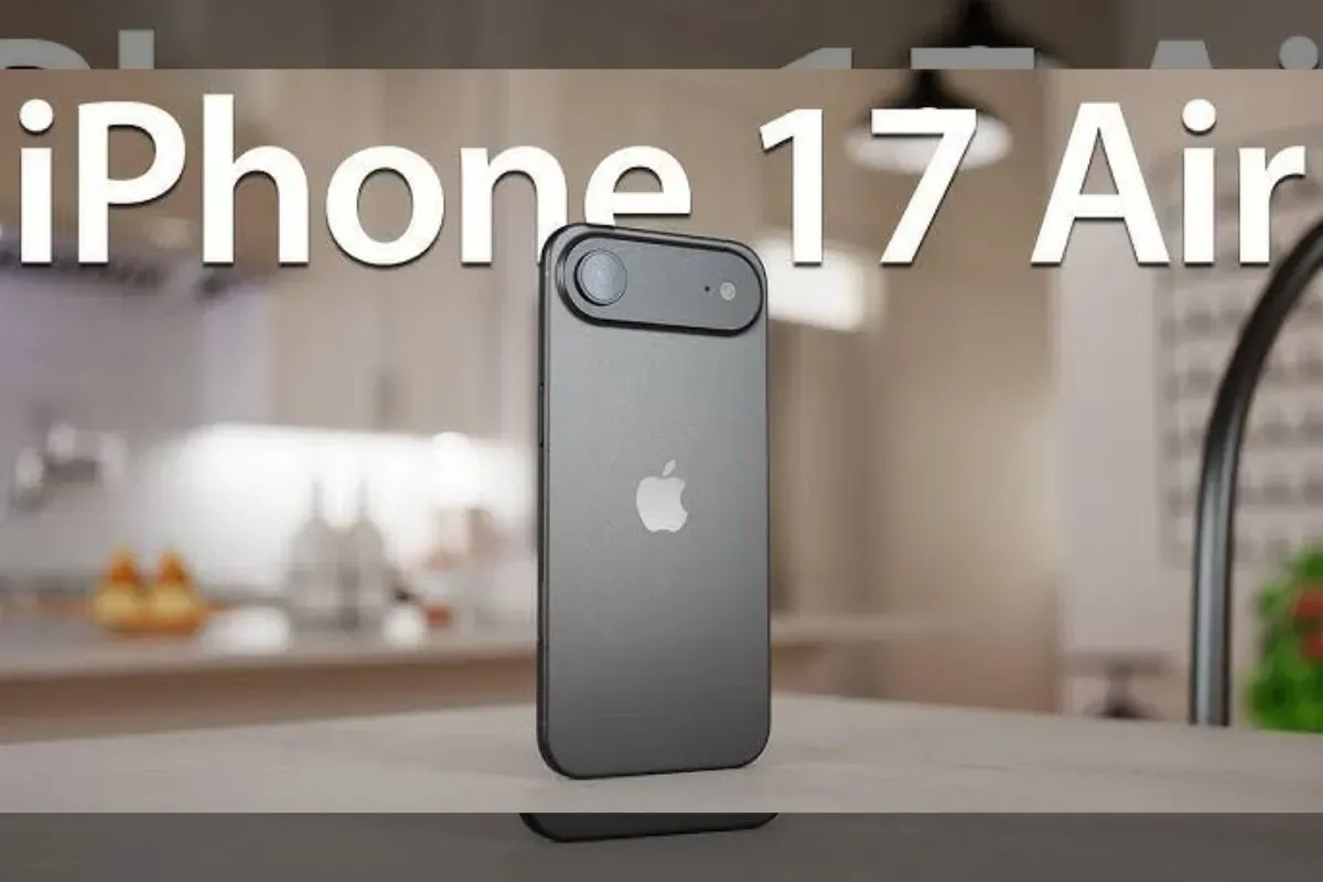 iPhone 17 Air menjadi seri terbaru HP Apple tahun 2025 pengganti seri Plus. (Sumber: YouTube/TT Technology)
