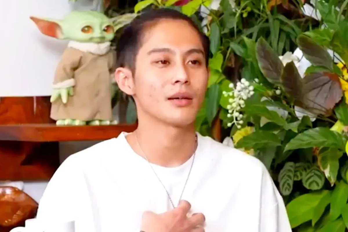 Potret DJ Panda yang memberikan pengakuan mengejutkan dalam podcast Denny Sumargo. (Sumber: YouTube/ Denny Sumargo)