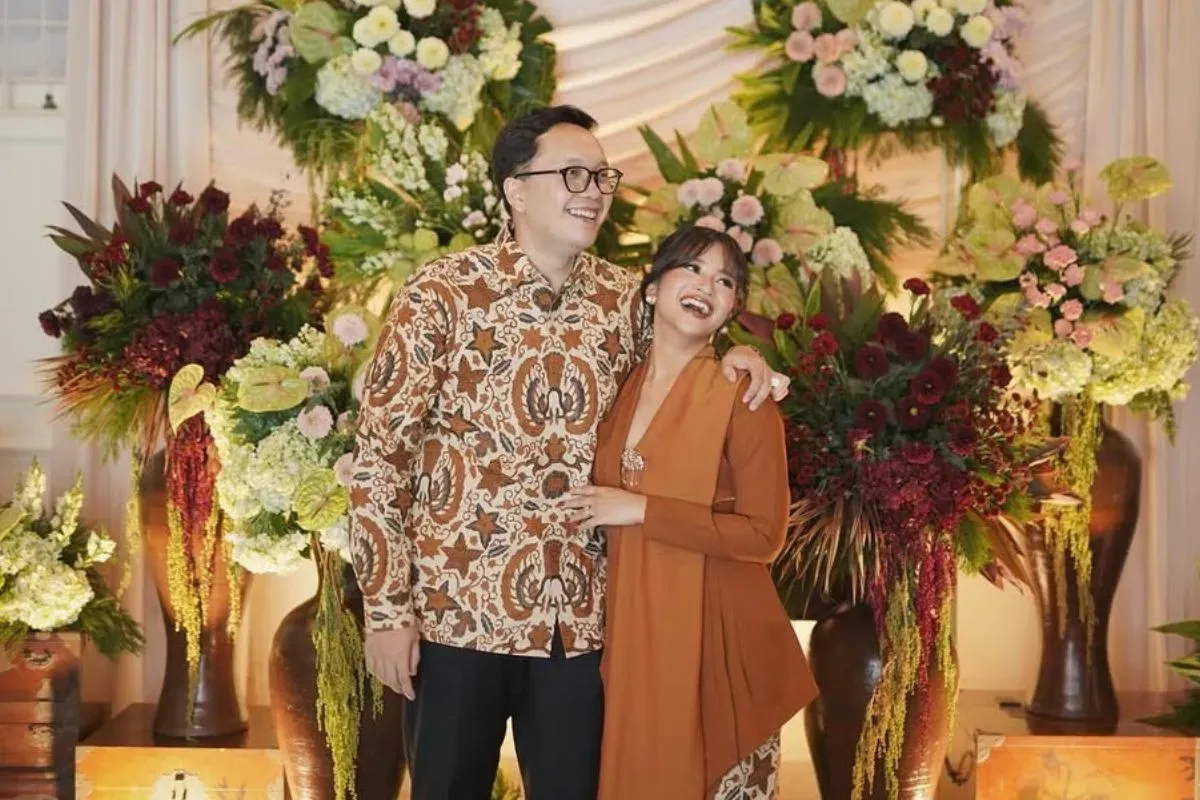 Potret Siti Adira Kania bersama Adrian, pasangan yang baru menikah. (Sumber: Instagram/@adirakania)