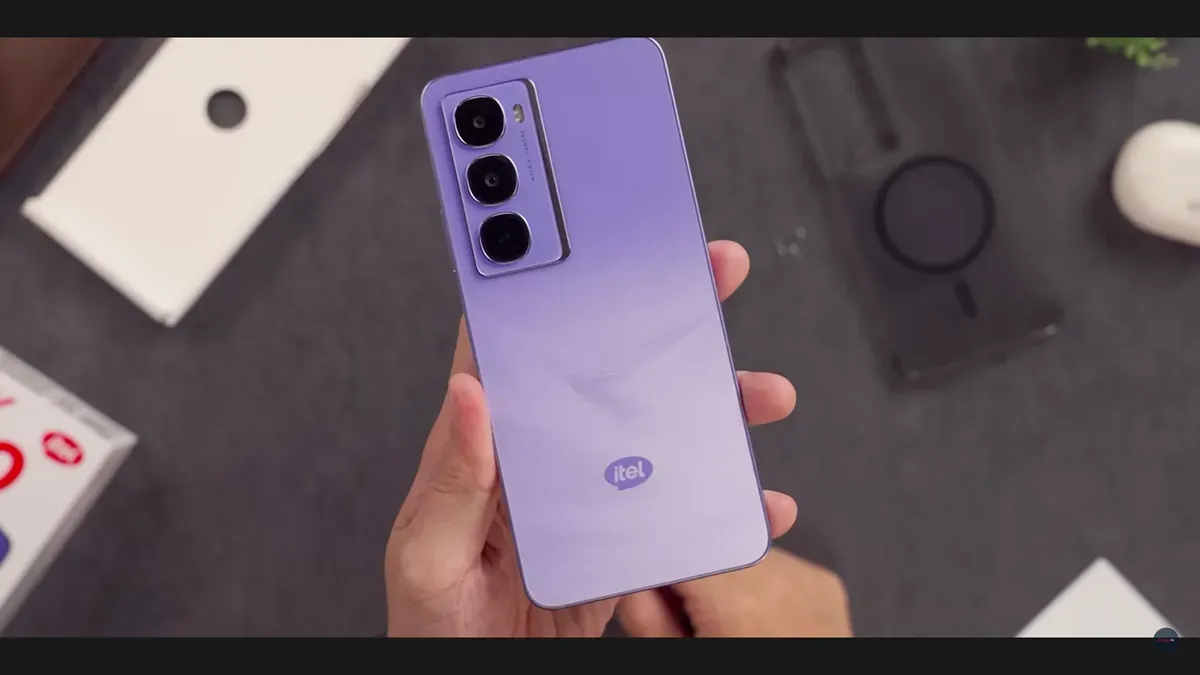 HP di kelas entry-level, Itel City 100 dengan harga Rp1 jutaan. (Sumber: YouTube/GadgetIn)