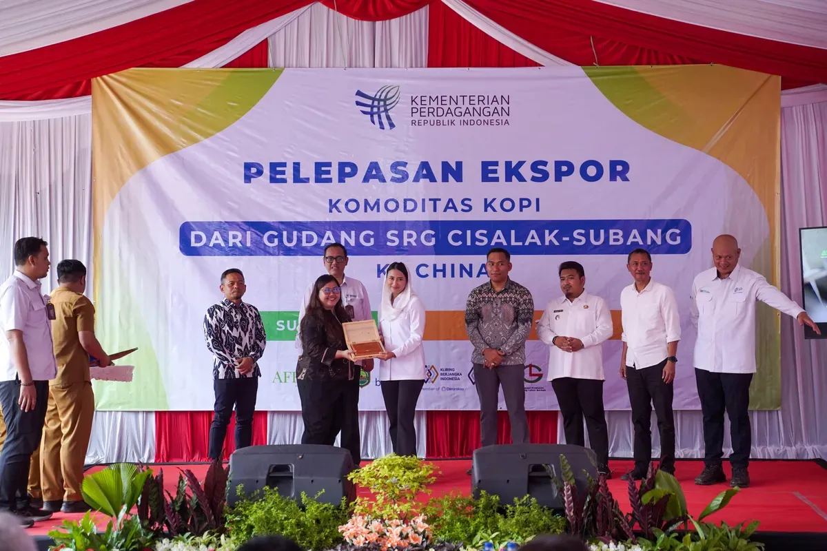Kopi dari Subang yang diekspor ke Tiongkok milik petani yang disimpan pada gudang milik KPGLB hasil binaan pemerintah daerah dan bank bjb. (Sumber: Dok. bank bjb)
