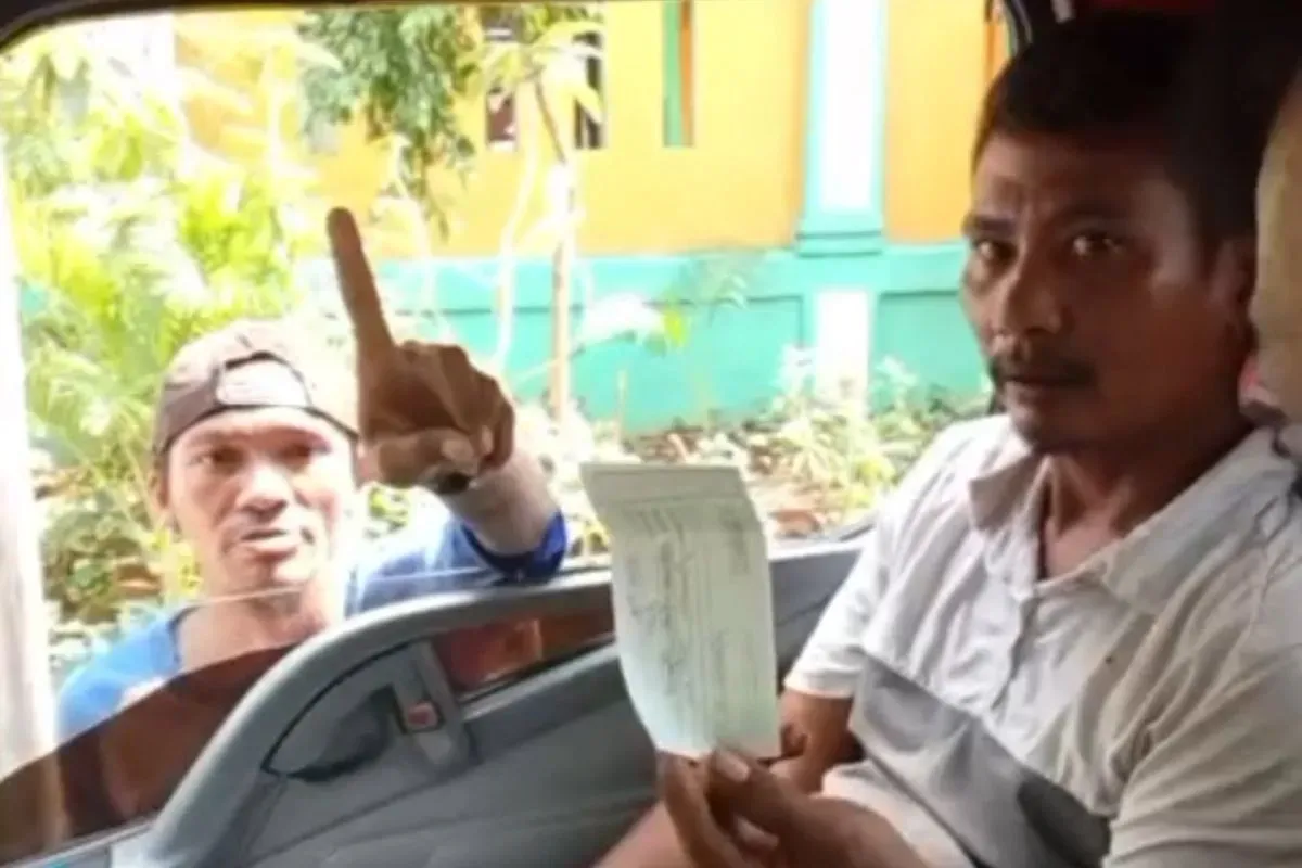 Sopir ekspedisi dipalak pria tidak dikenal saat hendak mengantar barang di kawasan Tanah Abang, Jakarta Pusat, Selasa, 29 Juli 2025. (Sumber: Dok. Istimewa)