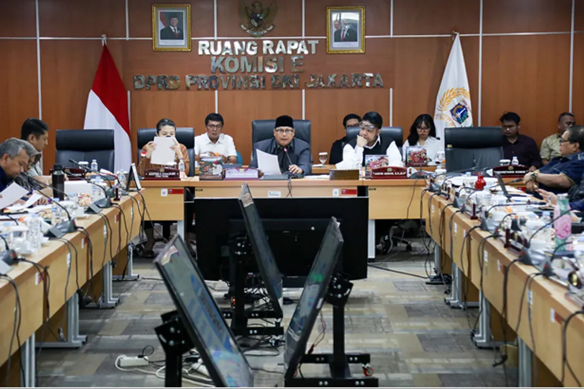 Komisi E DPRD Provinsi DKI Jakarta menggelar rapat penguatan budaya literasi. (Sumber: Dok. Sekretariat DPRD DKI)