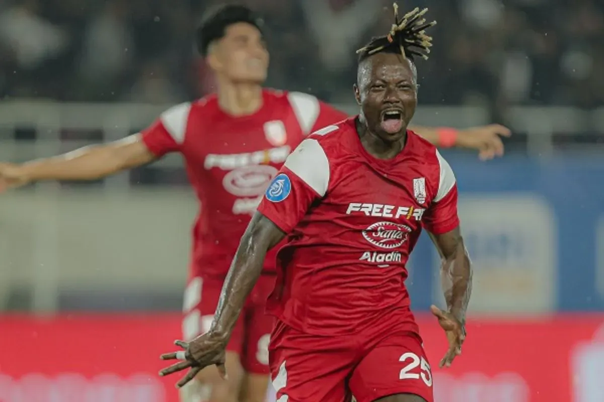 Moussa Sidibe disebut jadi pengganti Ciro Alves di Persib Bandung. (Sumber: Instagram/@persissolo)