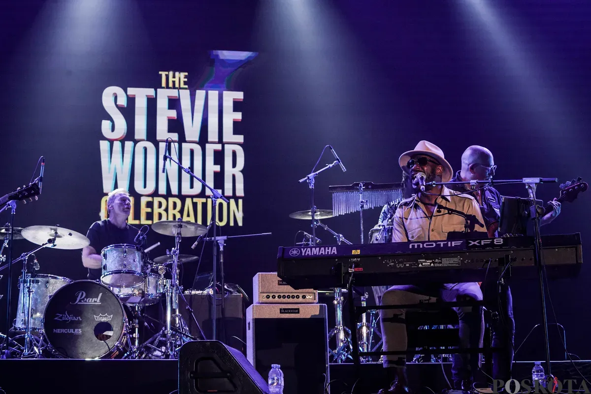 Grup musik The Stevie Wonder Celebration tampil pada Java Jazz Festival 2025 di Jiexpo Kemayoran, Jakarta, Jum'at, 20 Mei 2025. Poskota/Bilal Nugraha Ginanjar (Sumber: Poskota/Bilal Nugraha Ginanjar | Foto: Bilal Nugraha Ginanjar)
