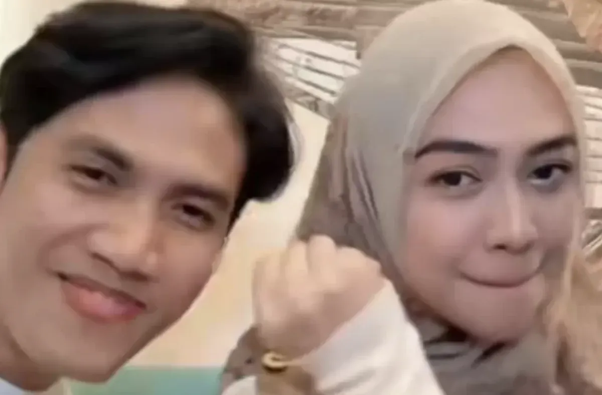 Siapa Sebenarnya Evan WMD? Menguak Profil Musisi yang Viral karena Dekat dengan Ria Ricis (Sumber: Tiktok/@riaricis)