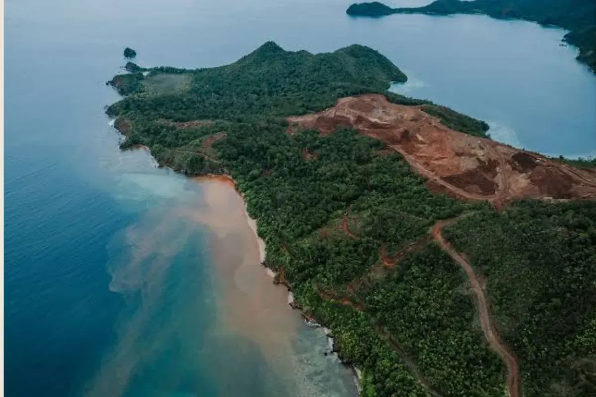 Tambang nikel di Raja Ampat milik siapa? Bahlil Lahadalia ungkap perusahaannya. (Sumber: Greenpeace Indonesia)