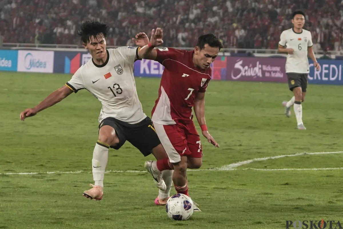 Pemain Timnas Indonesia Egy Maulana Vikri pada pertandingan Kualifikasi Piala Dunia 2026 putaran ketiga Grup C di Stadion Utama Gelora Bung Karno, Jakarta, Kamis (5/6/2025). (Sumber: Poskota/Bilal Nugraha Ginanjar)