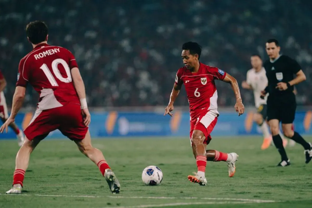 Beckham Putra menggiring bola pada pertandingan Timnas Indonesia vs China, Kamis 5 Juni 2025 lalu. (Sumber: persib.co.id)