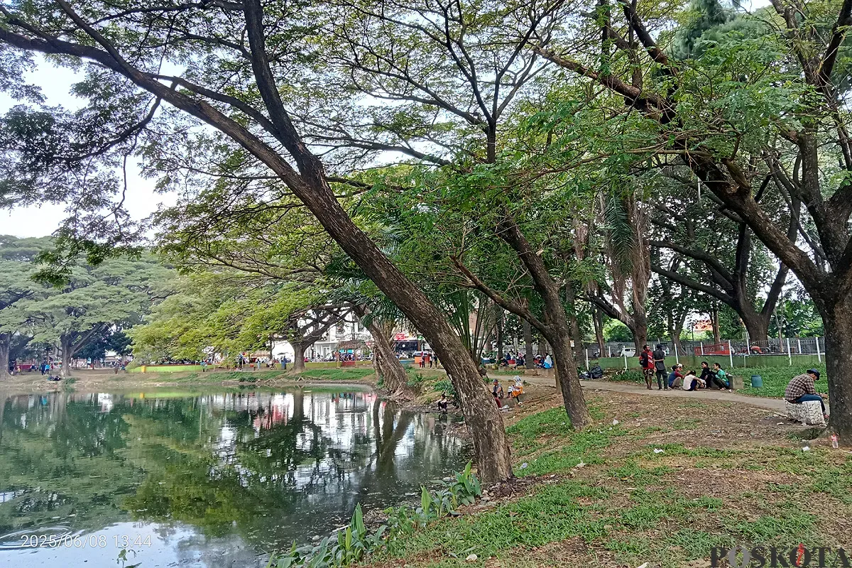 Suasana di Danau Duta Harapan, Kota Bekasi pada Minggu, 8 Juni 2025. (Sumber: POSKOTA | Foto: Nurpini Aulia Rapika)