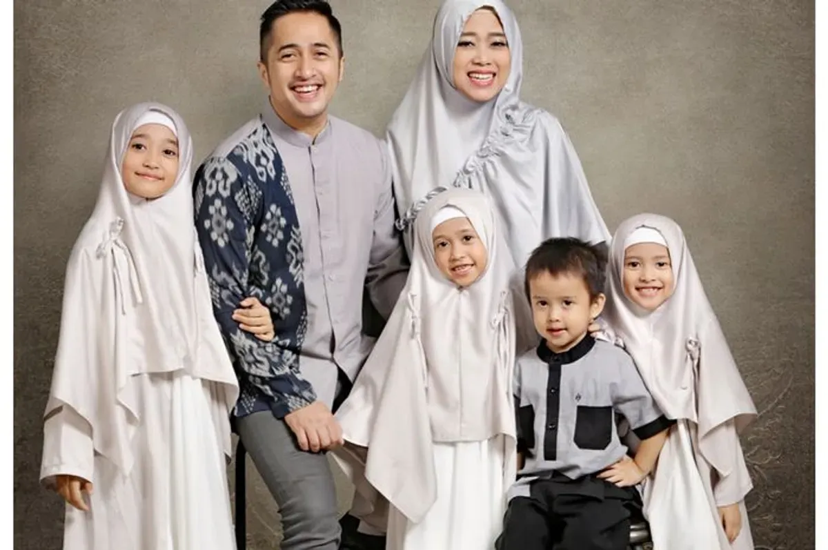 16 Tahun Menikah, Irfan Hakim Ungkap Istrinya Tak Pernah Minta Apapun: Takut Rusak (Sumber: Instagram/irfanhakim75)