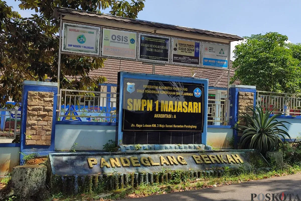 Gedung SMPN 1 Majasari, Kecamatan Majasari, Kabupaten Pandeglang. (Sumber: Poskota/Samsul Fatoni)