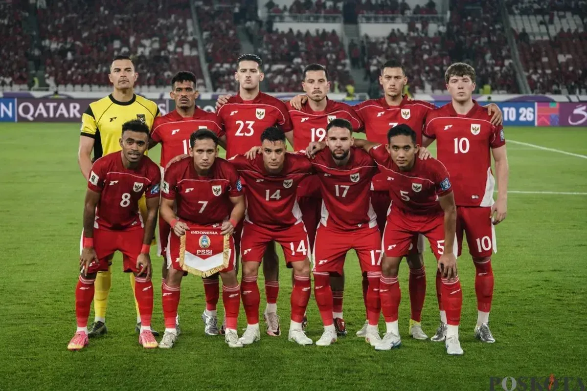 Skuad Timnas Indonesia saat melawan China pada pertandingan Kualifikasi Piala Dunia 2026 putaran ketiga Grup C di Stadion Utama Gelora Bung Karno, Jakarta, Kamis (5/6/2025). (Sumber: Poskota/Bilal Nugraha Ginanjar)