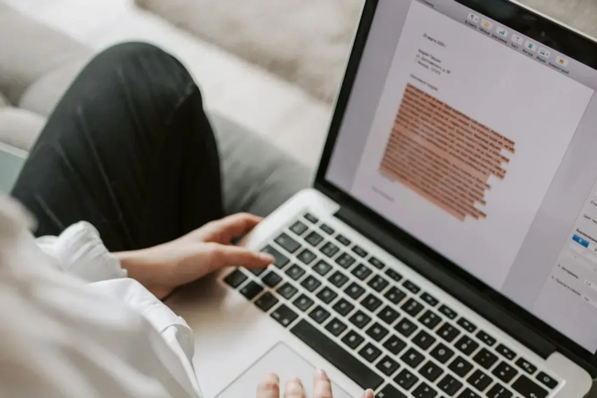 Cara mengerjakan jurnal pembelajaran PPG Guru 2025 dapat mengikuti panduan yang ada di GTK. (Sumber: Pexels/Vlada Karpovich)