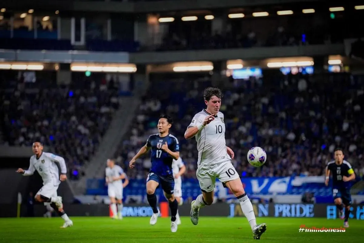 Pemain Timnas Indonesia Ole Romeny saat pertandingan melawan Jepang di Stadion Panasonic Suita pada Selasa, 10 Juni 2025. (Sumber: Instagram/@republikindonesia)