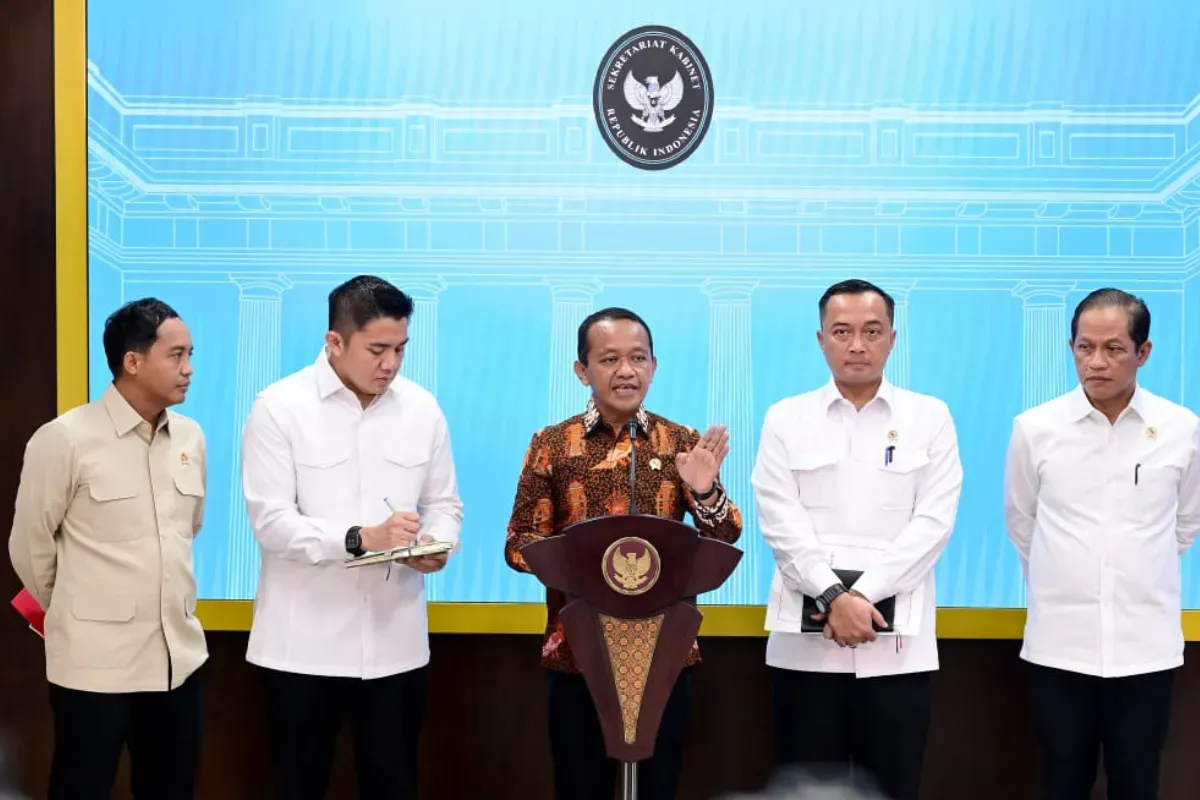 Potret Menteri ESDM, Bahlil Lahadalia yang mengungkapkan tidak dicabutnya IUP PT Gag Nikel sesuai arahan Presiden. (Sumber: esdm.go.id)
