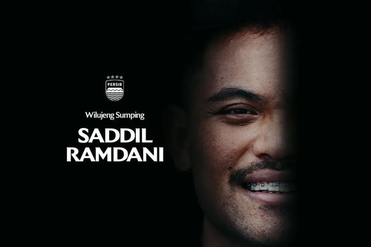 Persib Bandung secara resmi mengumumkan Saddil Ramdani sebagai pemain baru untuk Liga 1 musim 2025/2026. Pengumuman unik pakai videotron. (Sumber: Persib)
