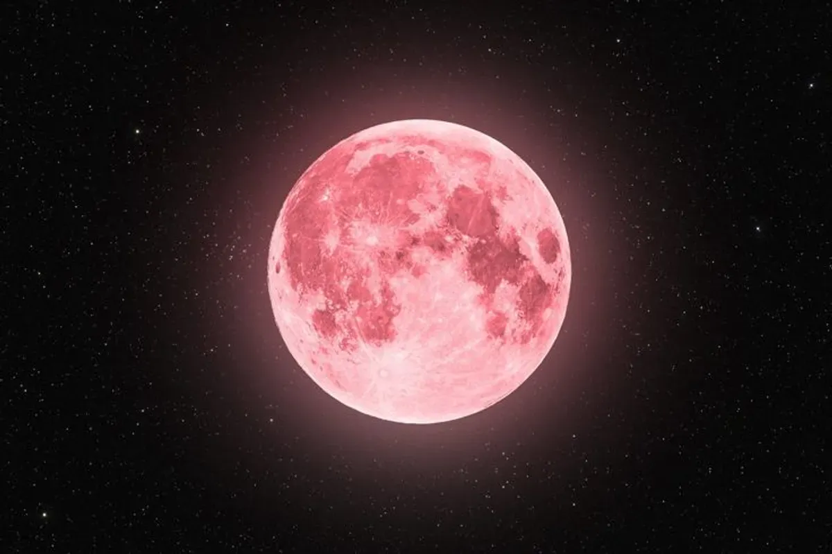 Cuma Terjadi Setahun Sekali! Strawberry Moon 2025 Hadir di Langit Nusantara Malam Ini (Sumber: Pinterest)
