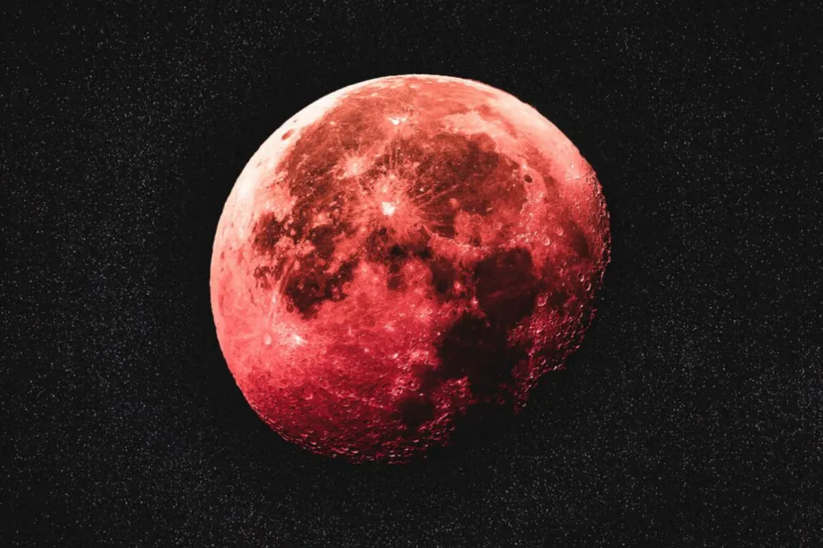 Fenomena Strawberry Moon memiliki energi tersembunyi yang berdampak pada Manusia (Sumber: Pinterest/Wicked Obscura)