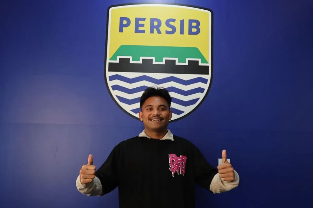 Saddil Ramdani resmi menjadi rekrutan anyar Persib Bandung. (Sumber: persib.co.id)