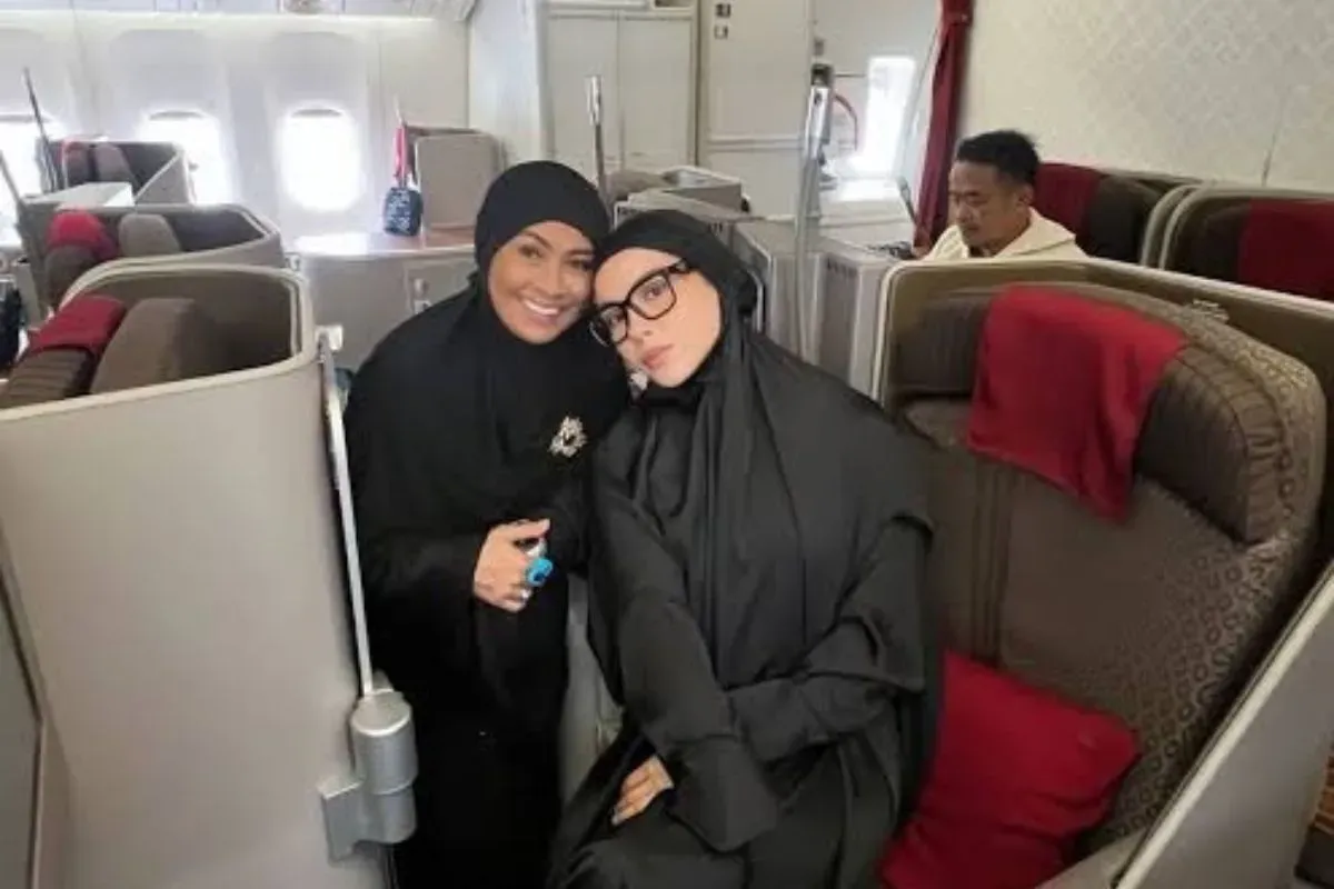 Profil Risa Dewi, Ibu Alyssa Daguise dan calon mertua Al Ghazali. (Sumber: Instagram)