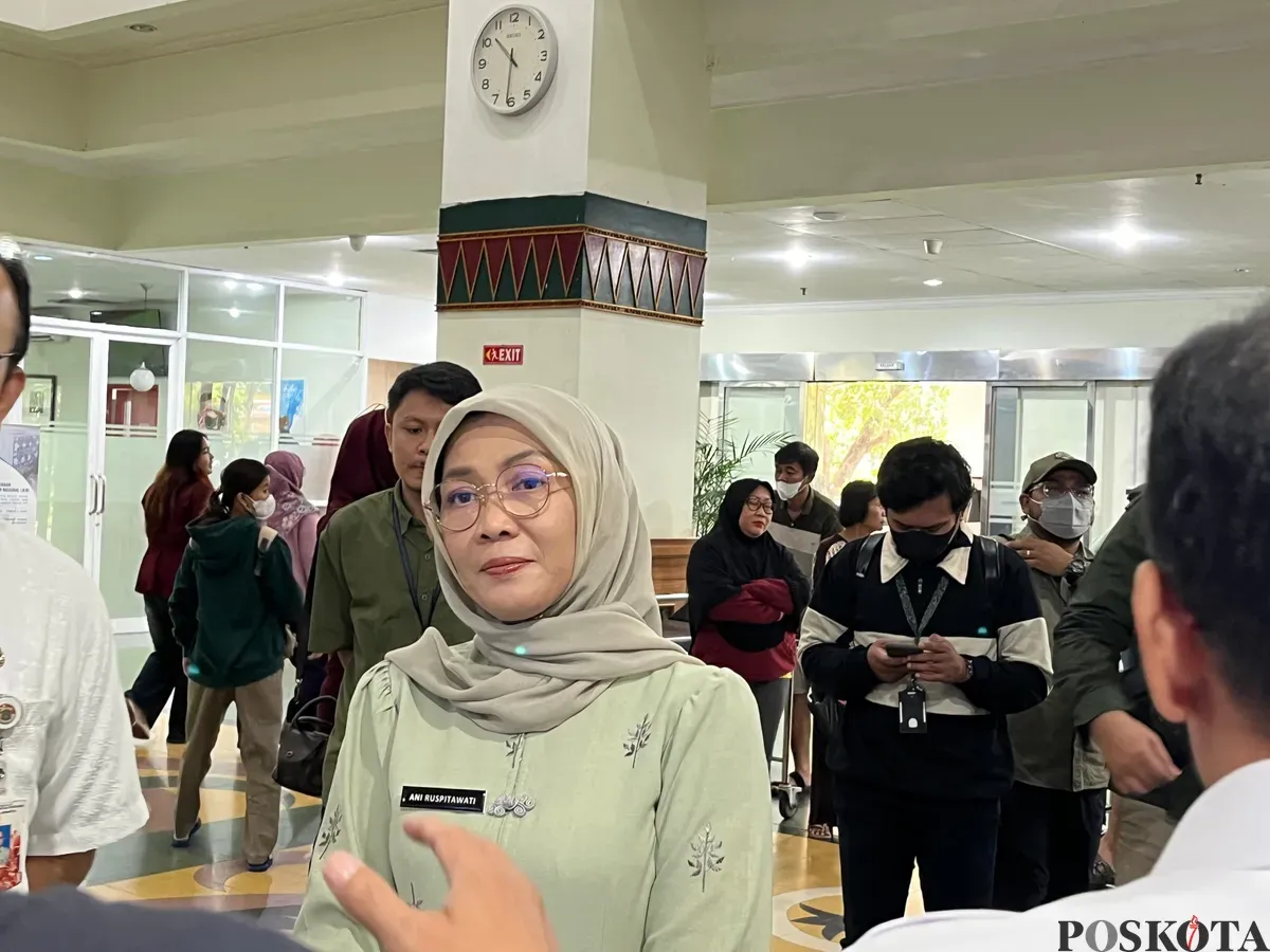 Kepala Dinas Kesehatan Jakarta, Ani Ruspitawati, mengatakan akan memperkuat sistem surveilans dan pelaporan kasus Covid-19 di seluruh fasilitas pelayanan kesehatan, baik Puskesmas ataupun Rumah Sakit. (Sumber: Poskota/Pandi Ramedhan)