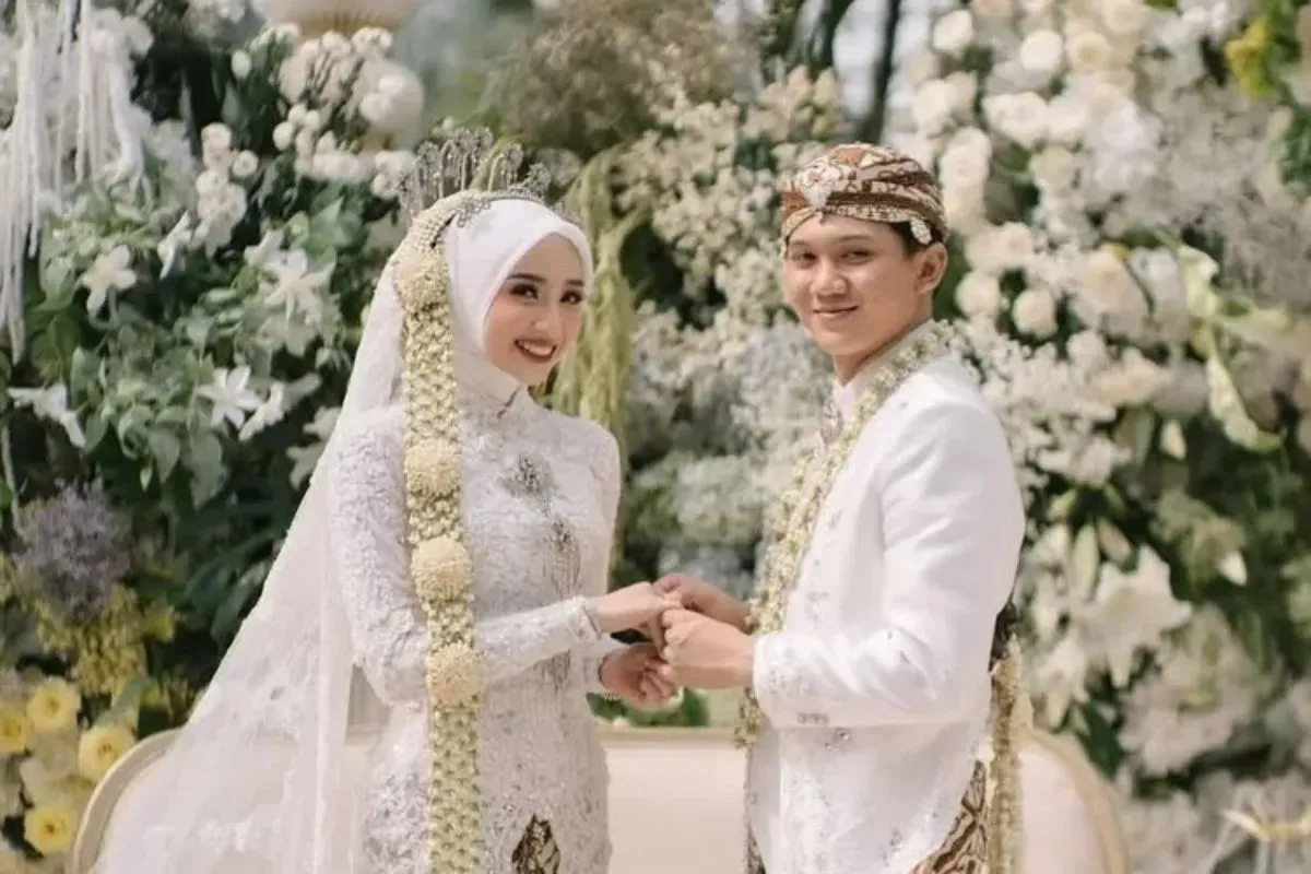 Ansellma Putri dan Dinis Alvaro resmi menikah, ini profilnya. (Sumber: Instagram)