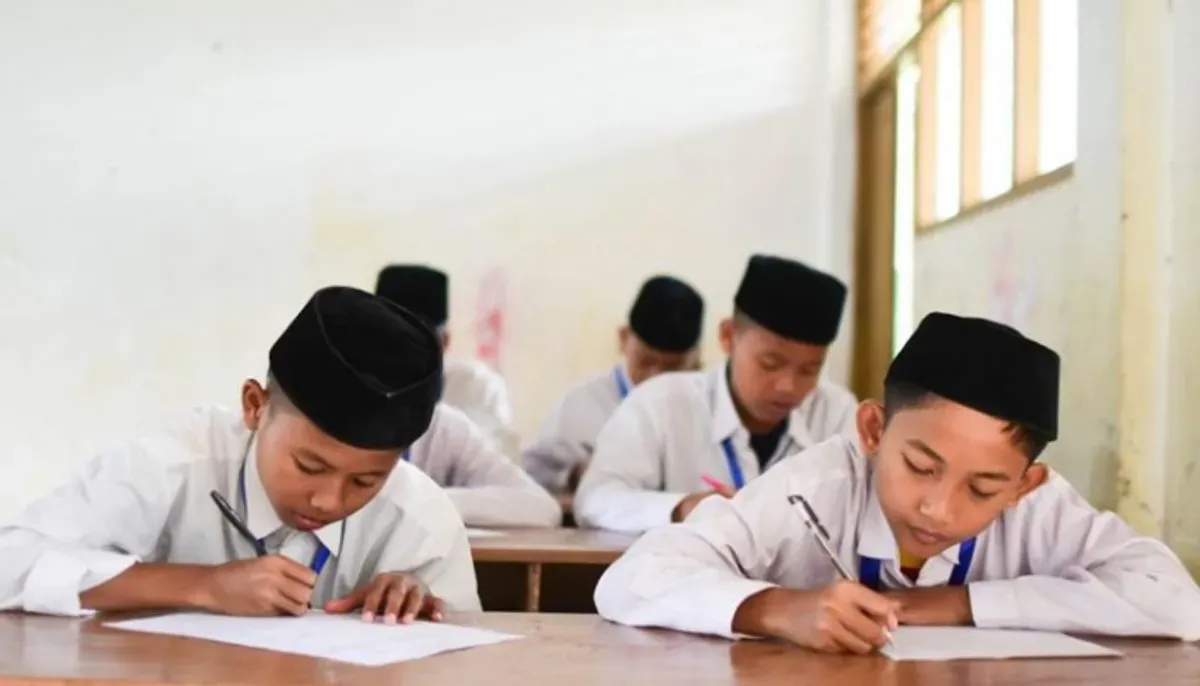 Ilustrasi, TKA (Tes Kemampuan Akademik) menggantikan UN mulai 2025! jadwal pelaksanaan, mata pelajaran yang diujikan, syarat SNBP, dan manfaat sertifikat TKA bagi siswa SD-SMA. (Sumber: Dok/Pondok Pesantren Nurul Ilmi Darunnajah 14)