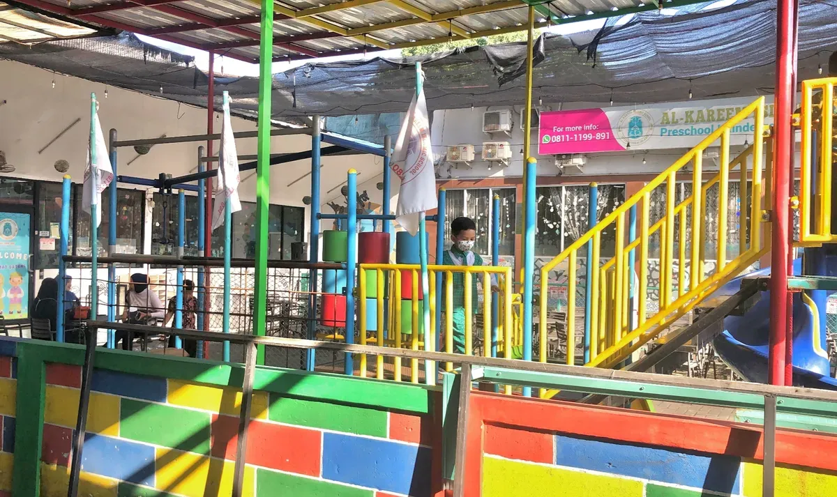 Al Kareem Islamic School, sekolah swasta di Bekasi Utara kini resmi disegel oleh Dinas Pendidikan Kota Bekasi. Meski begitu, pihak yayasan mengaku akan bertanggung jawab dan Ganti Rugi. (Sumber: Dokumentasi Pribadi)