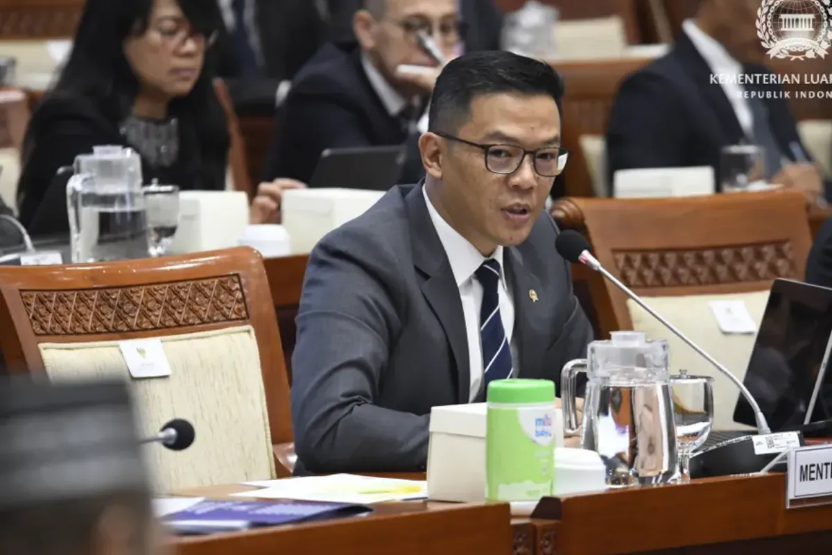 Potret Menteri Luar Negeri (Menlu) RI, Sugiono yang menetapkan status siaga 1 dan evakuasi WNI di Iran dan Israel. (Sumber: Kemenlu)