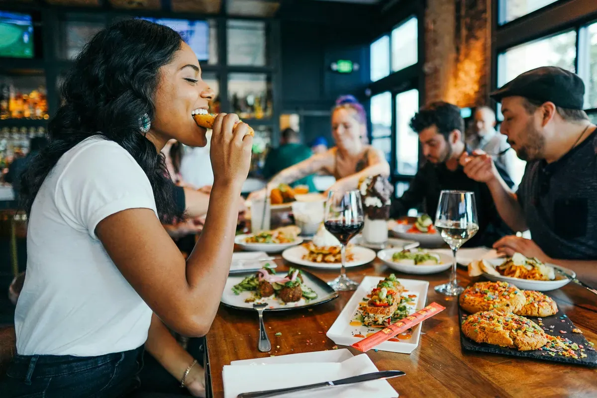 Kenali Penyakit Gangguan Makan dan Jenisnya, Simak di Sini (Sumber: Unsplash/Alex Haney)