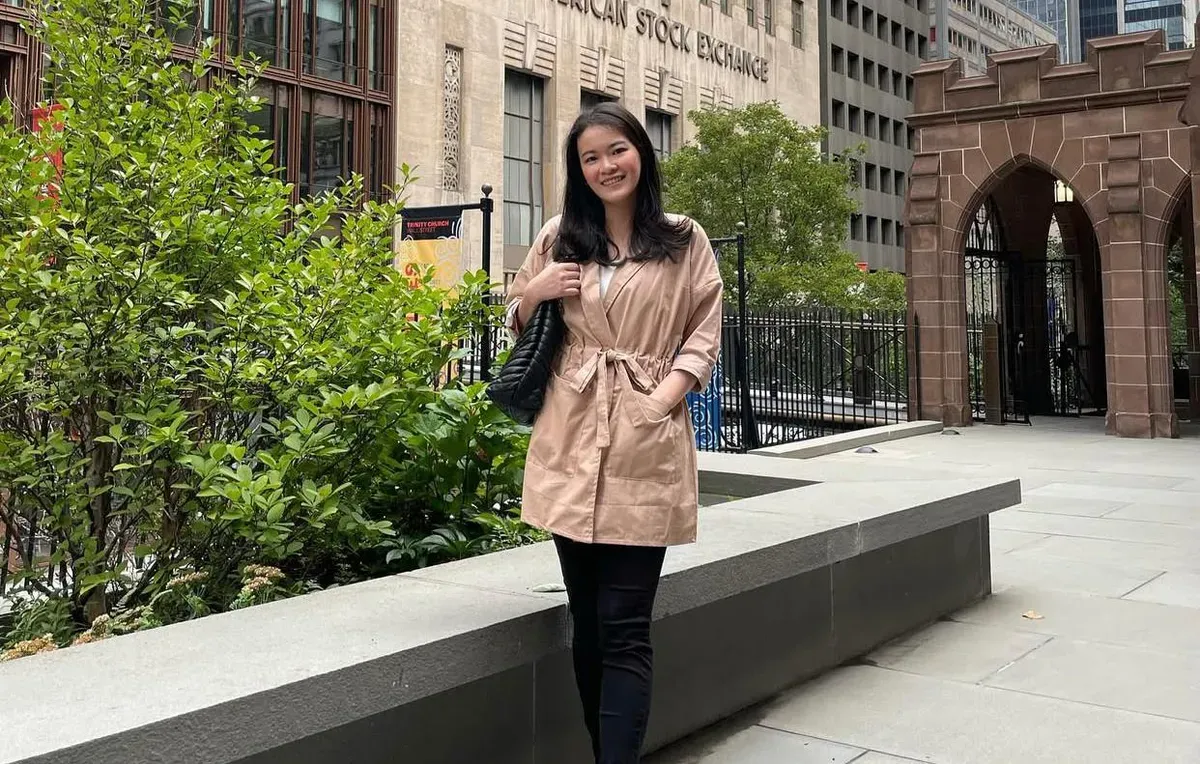 Influencer keuangan, Felicia Putri Tjiasaka. (Sumber: Instagram/@feliciaputritjiasaka)